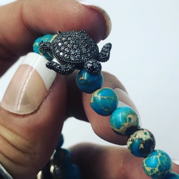 Blue sea jasper & black rodhium cz turtle bracelet - Picture 4 of 8